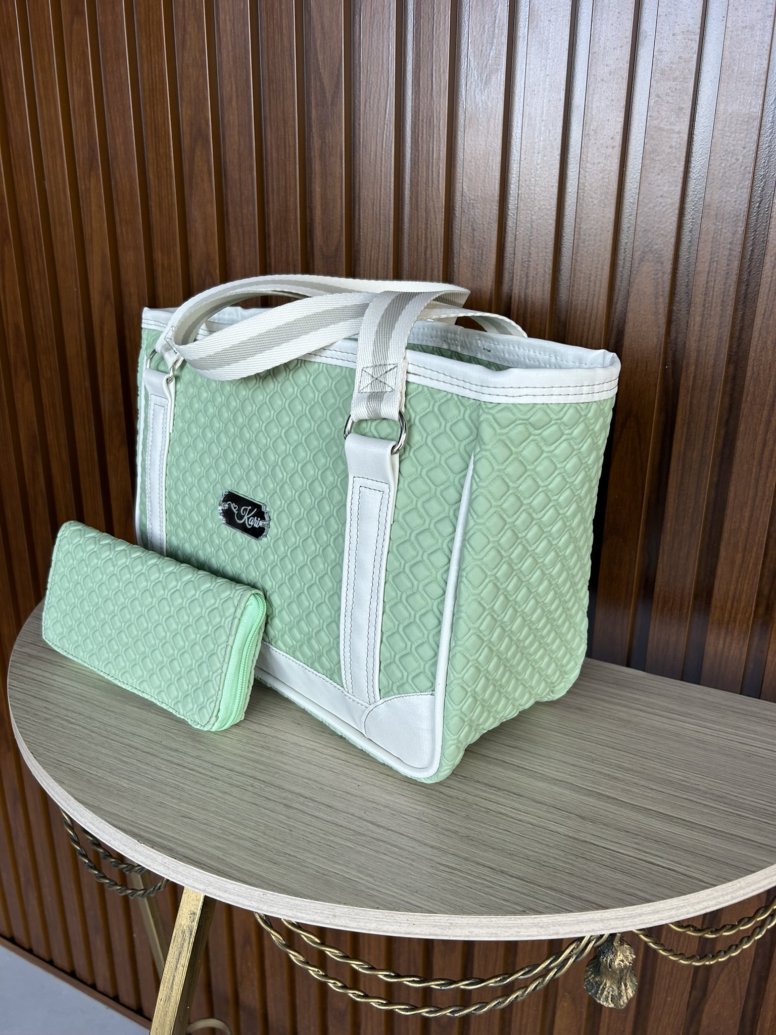 Bolsa e Carteira Boutique - Frontal Direita