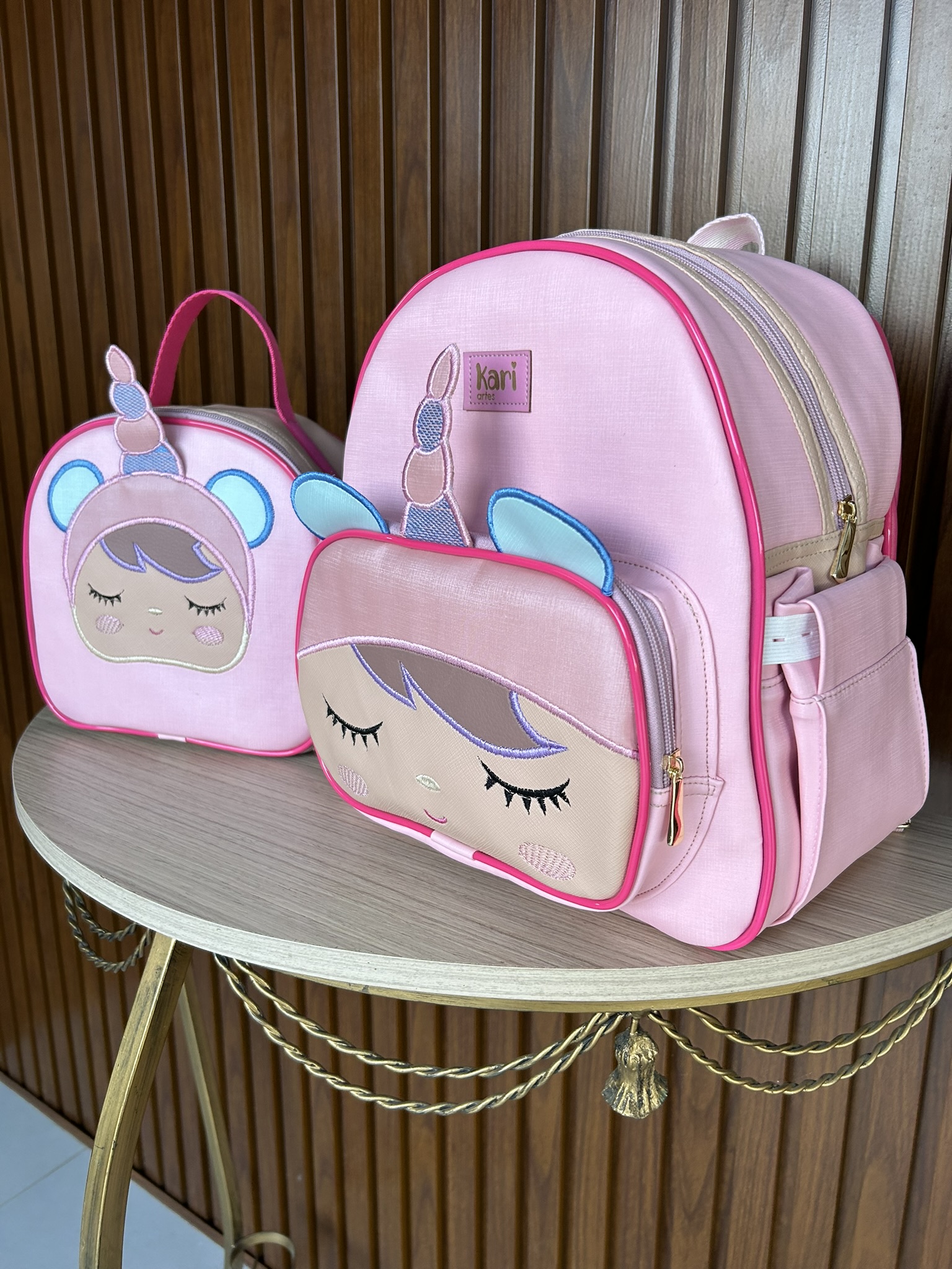 Conjunto Escolar Menina Unicórnio - Frontal Direita