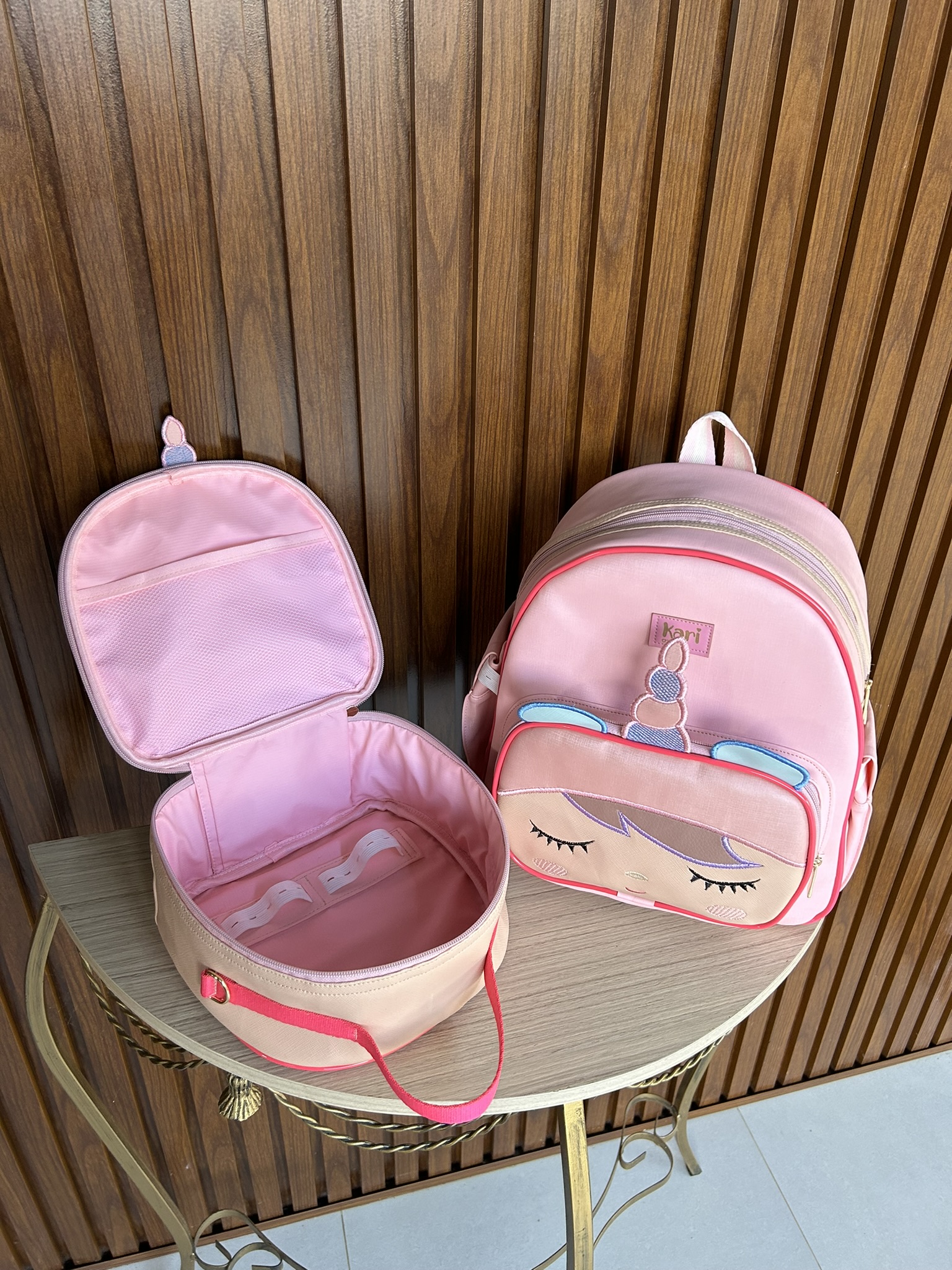 Conjunto Escolar Menina Unicórnio - Interior Lancheira